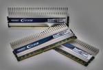 Комплект оперативной памяти DDR-3 производства компании Kingmax