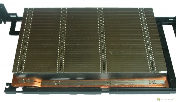 Sapphire Radeon HD6950 - heatsink - evap