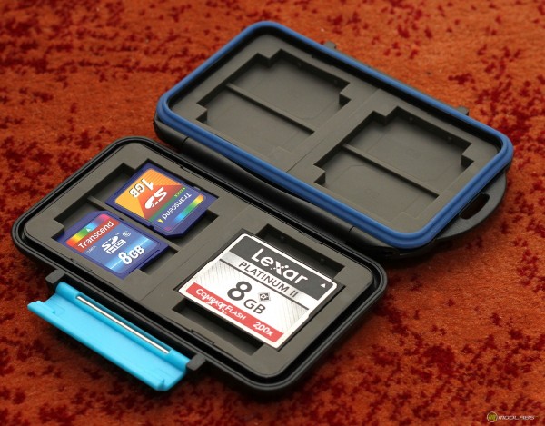 PNY Professional Memory Card Holder