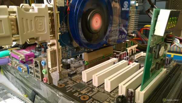 Radeon HD 3850 AGP на ANOVO AIMB865