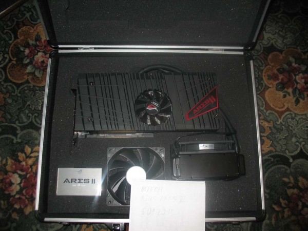 Asus Ares II - card