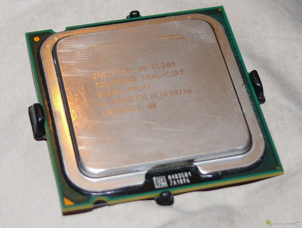 Процессор intel celeron e1200 вид сверху