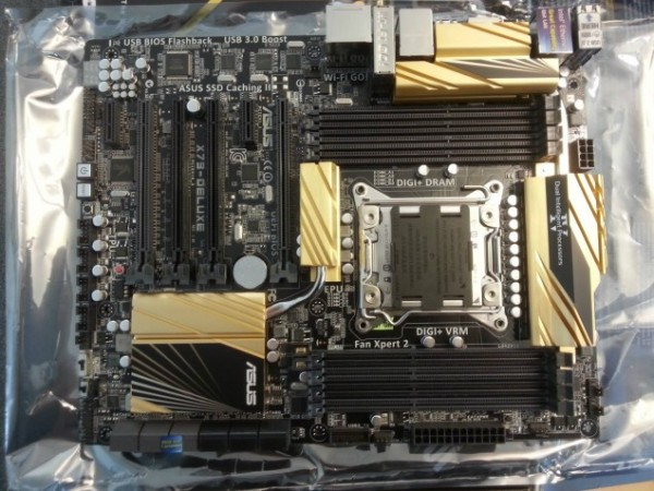 ASUS X79 Deluxe