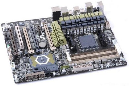 ASUS Sabertooth 990FX