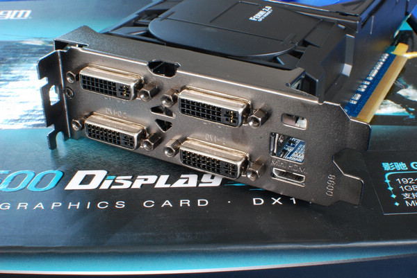 Galaxy GeForce GTX 550 Ti Display4