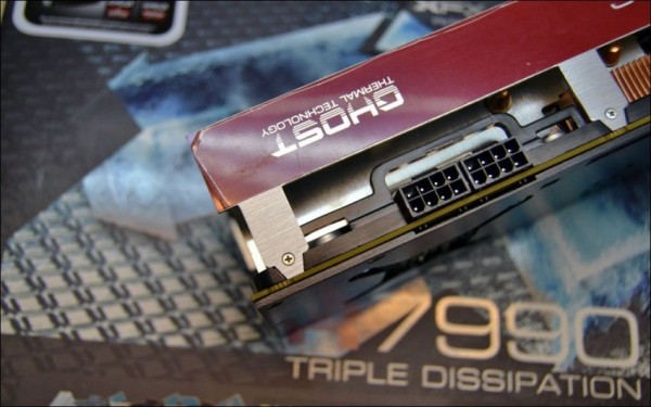 XFX Radeon HD 7990 Triple Dissipation